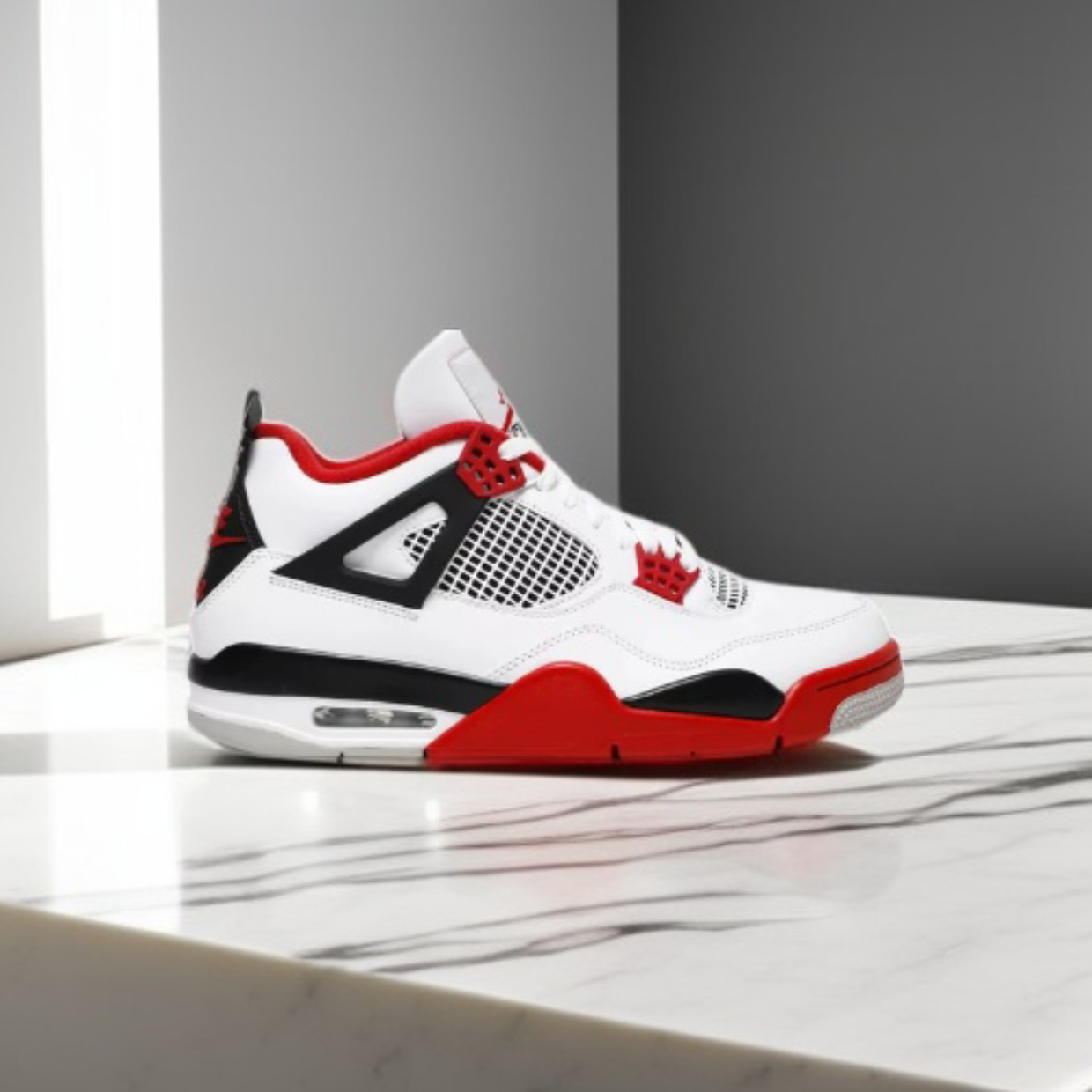 Jordan 4 ‘Fire Red’